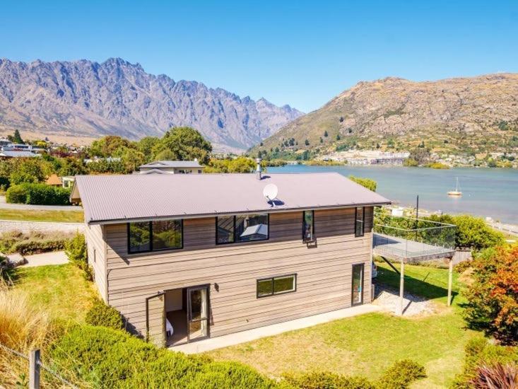 Pencarrow Lakeside Apartment Distretto di Distretto di Queenstown Esterno foto